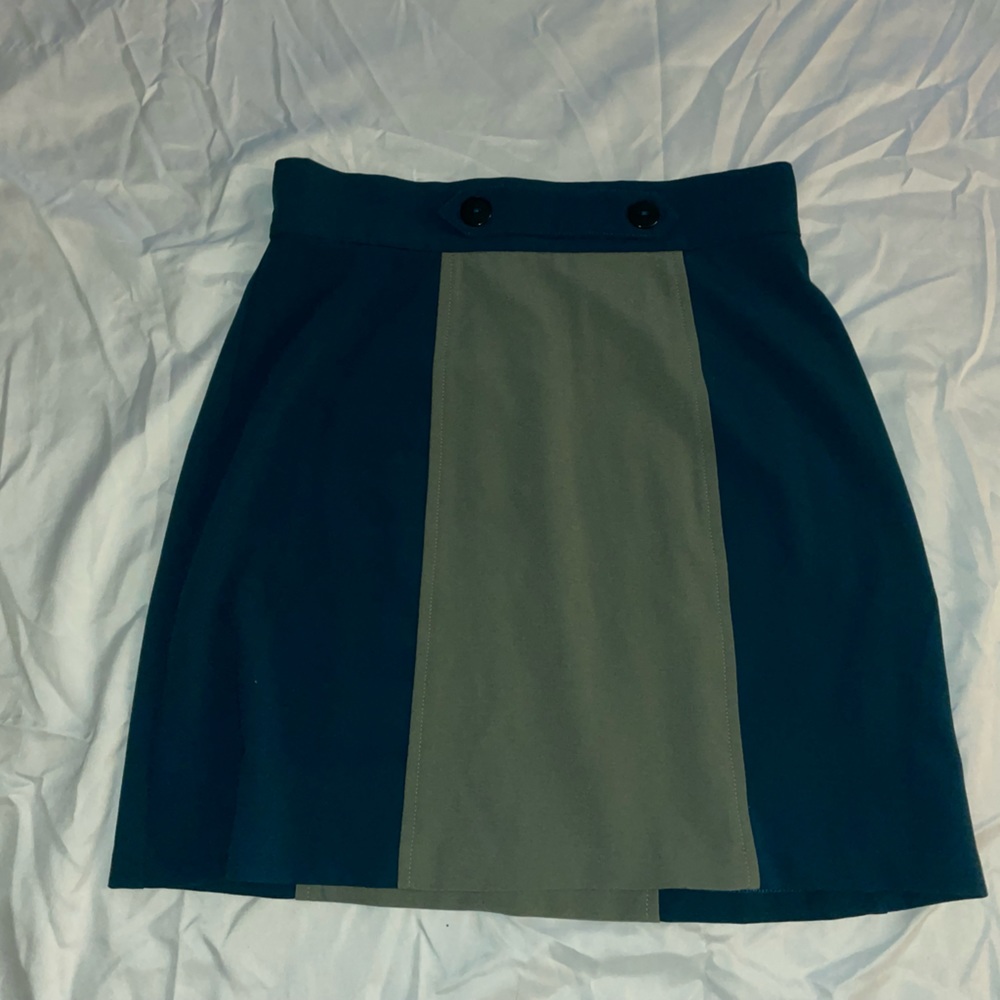 ✨Blue and Green UO Skirt✨
